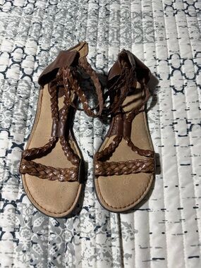 b.o.c Born Concepts Brown Gladiatar Flat Sandals Size 10 EUC